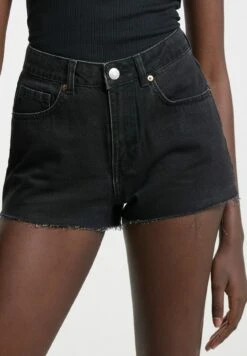 Con RottureShorts Di JeansNero Donna Jeans CSM21S00C-Q11