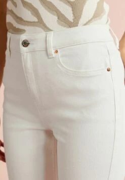 Next Jeans Bootcut - White -DeFacto Negozio 0d688a1a39d340a98ef85949f4ac648d