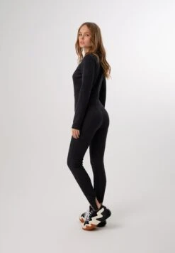 With Long Sleeves - Tuta Jumpsuit - Black -DeFacto Negozio 16c868b195604d8aae363252ce6f97d8