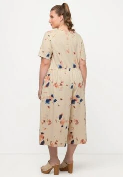 Ulla Popken Longueur 7/8 Col En V - Tuta Jumpsuit - Pop Corn 9 Ulla Popken Longueur 7/8 Col En V - Tuta Jumpsuit - Pop Corn -DeFacto Negozio 1c2e9a965df14151aa56eec7552d0ec1