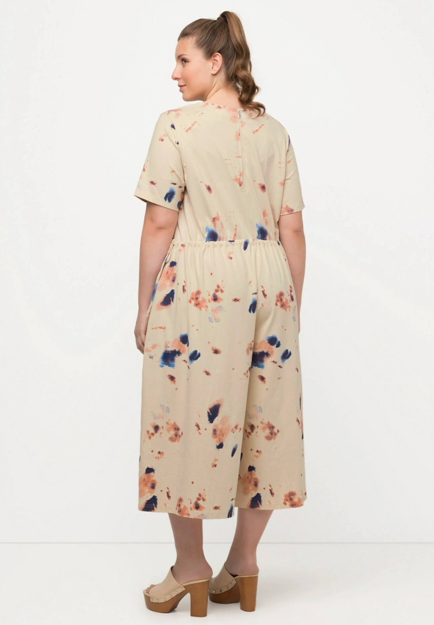 Ulla Popken Longueur 7/8 Col En V - Tuta Jumpsuit - Pop Corn 5 Ulla Popken Longueur 7/8 Col En V - Tuta Jumpsuit - Pop Corn - immagine 3