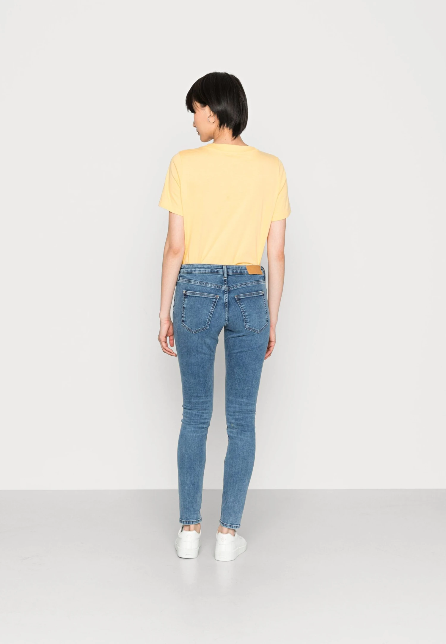 Edc By Esprit Jeans Skinny FitBlue Medium Wash Donna Jeans ED121N0NL-K11 5 Edc By Esprit Jeans Skinny FitBlue Medium Wash Donna Jeans ED121N0NL-K11 - immagine 3