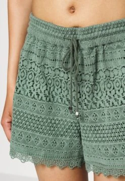 Vero Moda Petite Vmhoney Lace ShortsLaurel Wreath Donna Shorts VM021S02E-M11 11 Vero Moda Petite Vmhoney Lace ShortsLaurel Wreath Donna Shorts VM021S02E-M11 -DeFacto Negozio 2a61d71bca0c4cd1948bfd5bf940846b