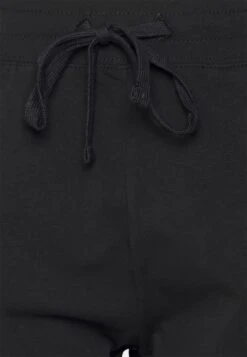 Champion ShortsBlack Donna Shorts C7641E07I-Q11 -DeFacto Negozio 3b9a06b858434afb8cacab187db64e3b