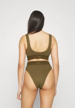 Sloggi Ever InfusedBustinoMartini Olive Donna Intimo SL281A06N-M11 11 Sloggi Ever InfusedBustinoMartini Olive Donna Intimo SL281A06N-M11 -DeFacto Negozio 40dc2a9ae696471882cce6d410d837db