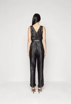 DKNY Double V Neck PleatedTuta JumpsuitBlack Donna Tute Jumpsuit DK121C0VL-Q11 -DeFacto Negozio 4a129a4c15ce45b691562b5dfd8db824