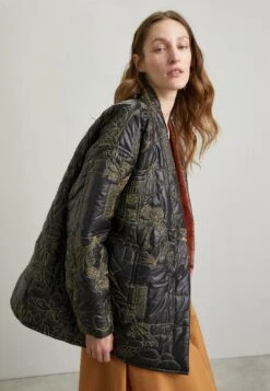 MUNTHE EmuCappotto ClassicoBlack Donna Cappotti MUO21U00K-Q11