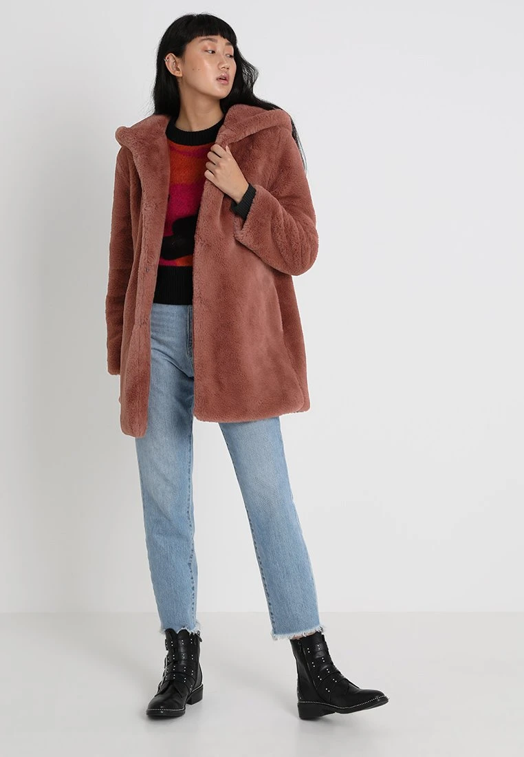 URBAN CLASSICS Ladies Hooded Teddy CoatCappotto InvernaleDarkrose Donna Cappotti UR621U00A-J11 4 URBAN CLASSICS Ladies Hooded Teddy CoatCappotto InvernaleDarkrose Donna Cappotti UR621U00A-J11 - immagine 2