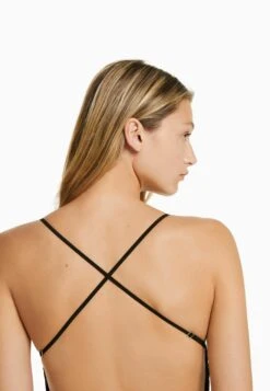 BERSHKA Elastic With Cut-Out BackTuta JumpsuitLight Blue Denim Donna Tute Jumpsuit BEJ21T0B2-K11 -DeFacto Negozio 5a81a2dd9ba74733b0675b07da8106b6