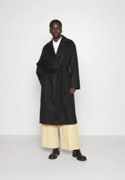 Hugo MabellinaCappotto ClassicoBlack Donna Cappotti HU721U079-Q11