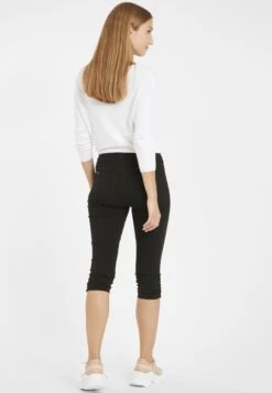 B.young Capri Bykeira Bydixi- Shorts - Black -DeFacto Negozio 61f9d569437f43c88daee74f3aab9285