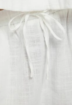 BERSHKA Rustic With ShirringShortsWhite Donna Shorts BEJ21S09P-A11 13 BERSHKA Rustic With ShirringShortsWhite Donna Shorts BEJ21S09P-A11 -DeFacto Negozio 63dfaf5fbf0f4a5187fe539dae986873