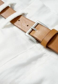 Set: 2 Teile 1 Preis - Shorts - White 15 Set: 2 Teile 1 Preis - Shorts - White -DeFacto Negozio 670233280cc2433f8f8c275d990fa3ac