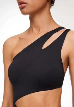 Oysho Costume Da Bagno - Black 13 Oysho Costume Da Bagno - Black -DeFacto Negozio 7e15897f89fd48c09186431854092917