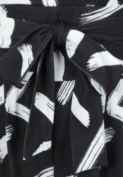 HotSquash Tuta JumpsuitBlack Donna Tute Jumpsuit HOW21T008-Q11 -DeFacto Negozio 892cf0689eaf4982bcbce117f341037d