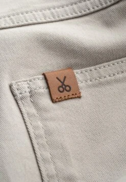 Koutes - Shorts - Bone -DeFacto Negozio 91390e314a114735af9511a641f950e3