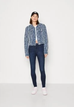 Hollister Co. Tonal Clean CurvyJeans Skinny FitDark Wash Donna Jeans H0421N072-K11 -DeFacto Negozio 9569cc0e2f3e4e1a906c59991a12f85d