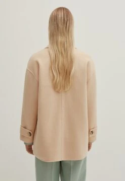 Stefanel Double-Breasted Cappotto CortoBeige Donna Cappotti S5721U00T-B11 -DeFacto Negozio 9719816e32294af3ad720095239538e2