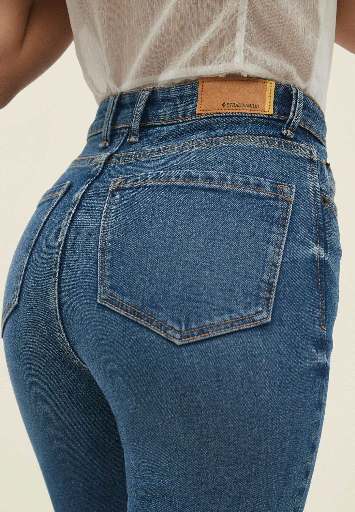 Stradivarius Slim-FitJeans Slim FitDark Blue Donna Jeans STH21N0F8-K13 6 Stradivarius Slim-FitJeans Slim FitDark Blue Donna Jeans STH21N0F8-K13 - immagine 4