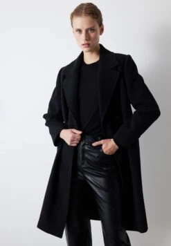 Ipekyol Heavy Regular Fit Belted CachetTrenchBlack Donna Cappotti IP521U081-Q11 -DeFacto Negozio b8d5b90340614674bd4204db6a4e610e