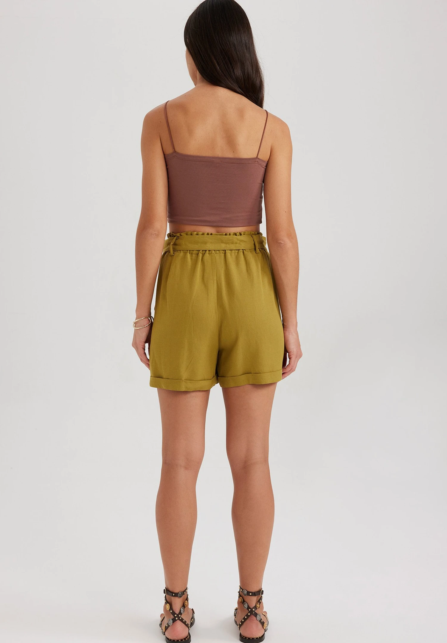DeFacto ShortsKhaki Donna Shorts DEZ21S0CY-N11 5 DeFacto ShortsKhaki Donna Shorts DEZ21S0CY-N11 - immagine 3