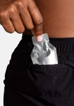 BROOKS High Point 3" 2-In-1- Pantaloncini Sportivi - Black -DeFacto Negozio b9c9f2a0330e45c4b7fde0711e4905ae