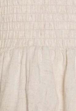 Gina Tricot Mariposa Smock - Shorts - Beige -DeFacto Negozio ba2e61ef84a94d69a53820107c42d11f