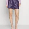 RIANI Shorts - Black Violet
