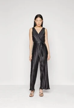 DKNY Double V Neck PleatedTuta JumpsuitBlack Donna Tute Jumpsuit DK121C0VL-Q11 -DeFacto Negozio c65dff695bec4c518a39bb223b18ad61