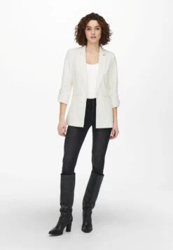 Prima pagina 27 Prima pagina -DeFacto Negozio c6d809fd9cc242d884a83563e98ed101