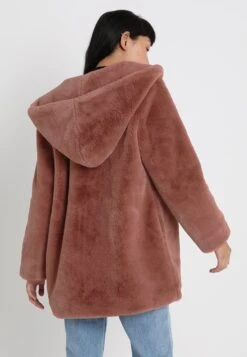 URBAN CLASSICS Ladies Hooded Teddy CoatCappotto InvernaleDarkrose Donna Cappotti UR621U00A-J11 10 URBAN CLASSICS Ladies Hooded Teddy CoatCappotto InvernaleDarkrose Donna Cappotti UR621U00A-J11 -DeFacto Negozio c8ea081776b94767a12040e47c504748