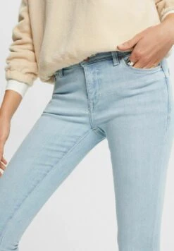 Edc By Esprit Jeans Skinny FitBlue Light Washed Donna Jeans ED121N0P9-K12 -DeFacto Negozio cdff14a997d04643830af4e7f3203f93