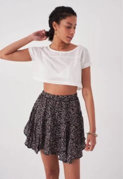 Crispy Floral Pattern ShortsBlack Donna Shorts H6621B00Q-Q11