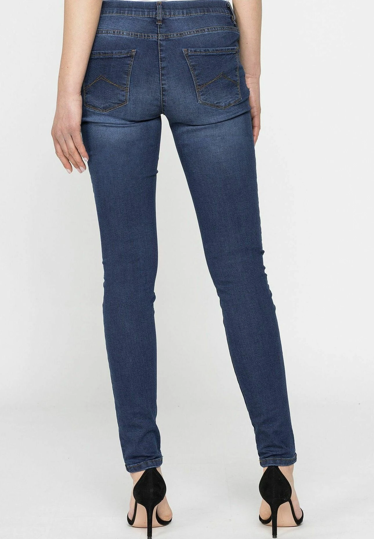 Jeans Slim FitLavaggio Blu Medio (Stone Wash) Donna Jeans C4D21N00P-K11 5 Jeans Slim FitLavaggio Blu Medio (Stone Wash) Donna Jeans C4D21N00P-K11 - immagine 3