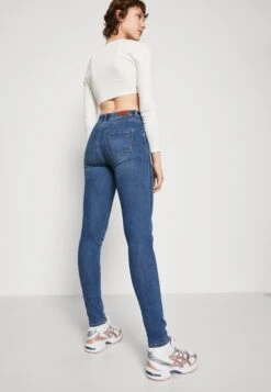 ONLY Onlwauw - Jeans Skinny Fit - Medium Blue Denim -DeFacto Negozio dac8302a19514b40b21b8b24165055a9