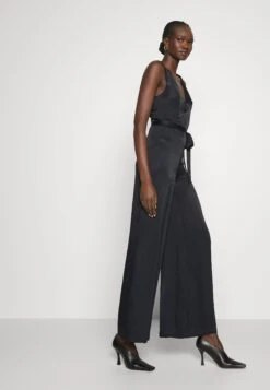 TWINSET OverallsTuta JumpsuitNero Donna Tute Jumpsuit TW321C0D3-Q11 -DeFacto Negozio e06d20cb4dc74276ae051360d75d58a6
