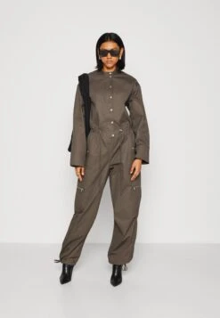 SAMSØE SAMSØE AshleyTuta JumpsuitMajor Brown Donna Tute Jumpsuit SA321T00G-O11 9 SAMSØE SAMSØE AshleyTuta JumpsuitMajor Brown Donna Tute Jumpsuit SA321T00G-O11 -DeFacto Negozio fbe0292b59e64a50ae09cbd9ef733841