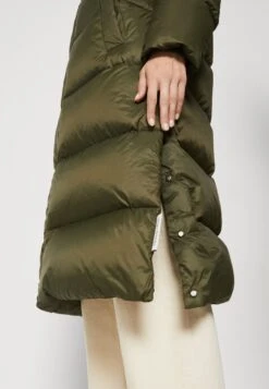 Marc O'Polo Woven Coats - Piumino - Olive Crop 17 Marc O'Polo Woven Coats - Piumino - Olive Crop -DeFacto Negozio fe395b1ed6a84045bd5fe2664c013195